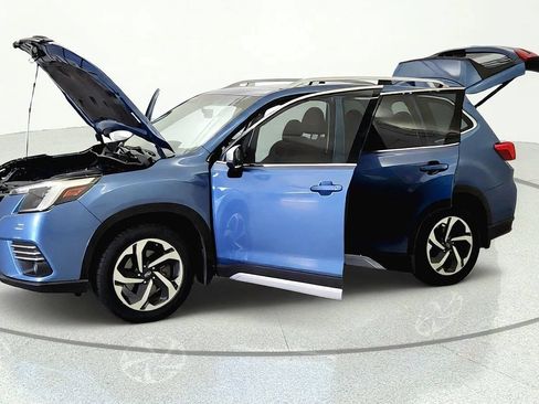 Used 2023 Subaru Forester Touring AWD/4WD image 9