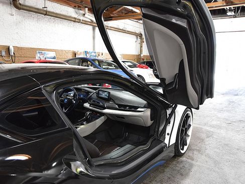 Used 2016 BMW i8 AWD/4WD image 39