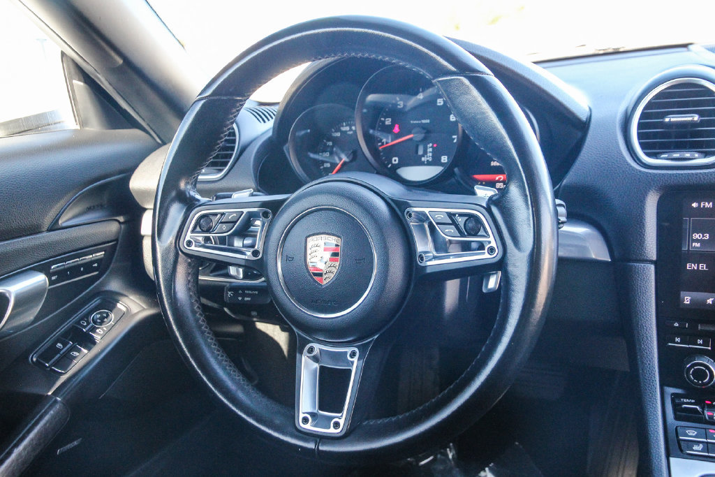 Used 2019 Porsche 718 Boxster RWD image 14