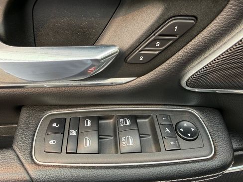 Used 2021 RAM 1500 Laramie AWD/4WD image 22