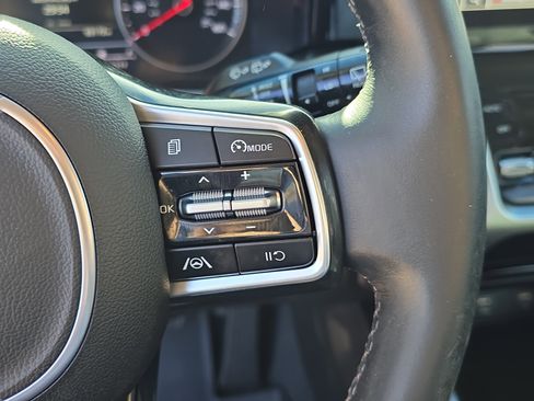 Certified 2022 Kia Sorento S image 32