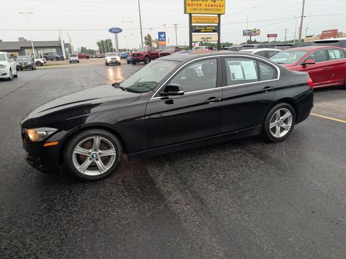 Used 2015 BMW 320i Sedan RWD image 5