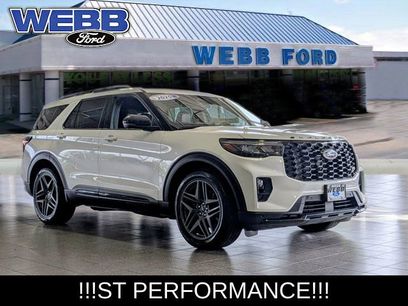 Used 2025 Ford Explorer ST