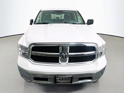 Used 2020 RAM 1500 Classic SLT AWD/4WD image 2