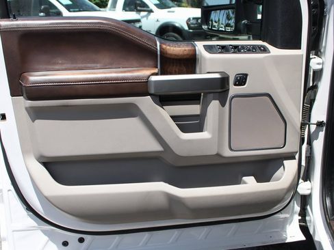 Used 2019 Ford F450 Limited image 20