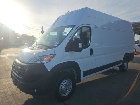 Used 2025 RAM ProMaster 3500 w/ Convenience Group FWD image 1