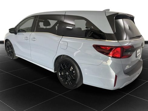 Used 2025 Honda Odyssey Sport-L image 3