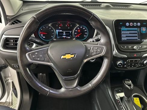 Used 2018 Chevrolet Equinox LT w/ Sun & Infotainment Package image 14