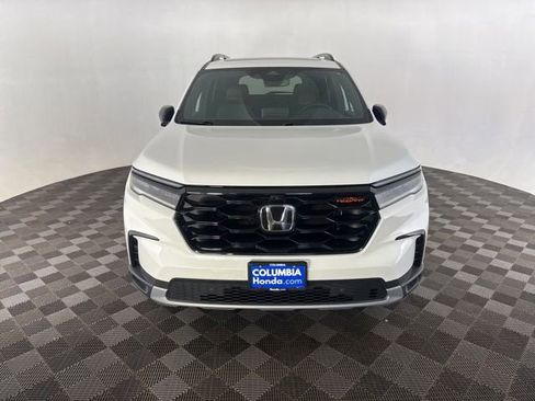 Used 2024 Honda Pilot TrailSport image 2