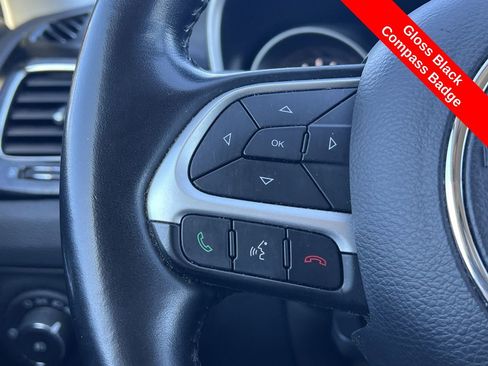 Used 2021 Jeep Compass Latitude image 16