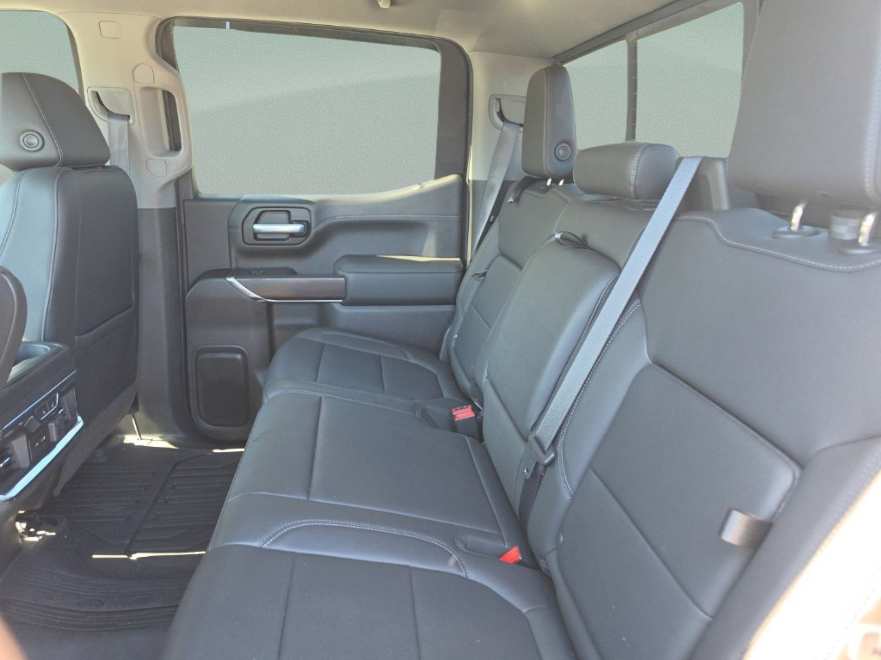 Used 2021 GMC Sierra 1500 SLT w/ SLT Premium Plus Package AWD/4WD image 26