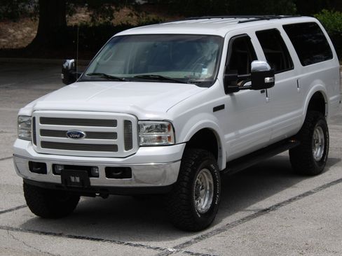 Used 2005 Ford Excursion Eddie Bauer AWD/4WD image 4