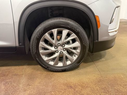 Used 2026 Buick Enclave Preferred AWD/4WD image 90