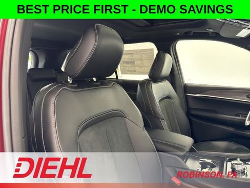 New 2026 Jeep Grand Cherokee Altitude AWD/4WD image 14