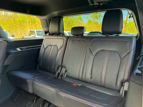 Used 2023 Ford Expedition Limited AWD/4WD image 26