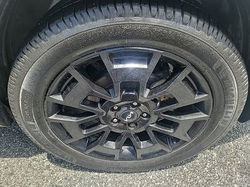 Used 2022 Kia Telluride SX w/ Nightfall Edition Package AWD/4WD image 7