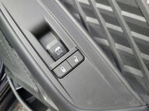 Used 2025 Dodge Charger R/T Scat Pack w/ Track Pack image 17