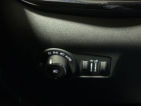 New 2026 Jeep Compass Latitude image 18