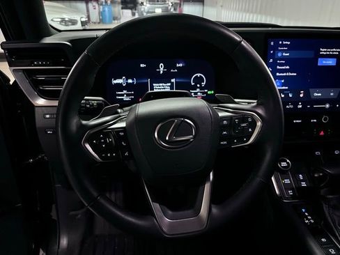 Used 2024 Lexus GX 550 w/ Cold Area Package AWD/4WD image 20