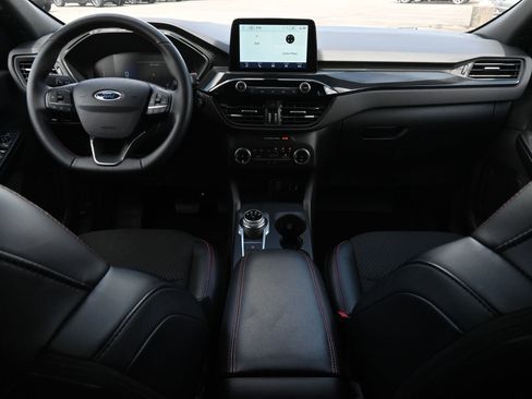 Used 2025 Ford Escape ST-Line AWD/4WD image 7