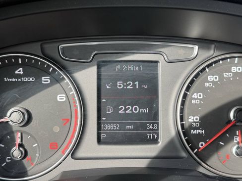 Used 2018 Audi Q3 2.0T Premium Plus w/ Premium Plus Package AWD/4WD image 31