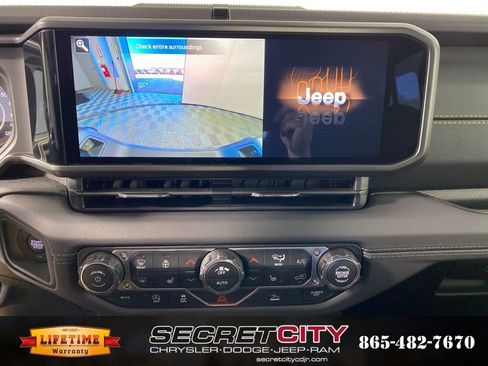 New 2026 Jeep Gladiator Sport image 24