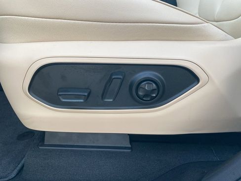 New 2025 Jeep Grand Cherokee Limited image 12