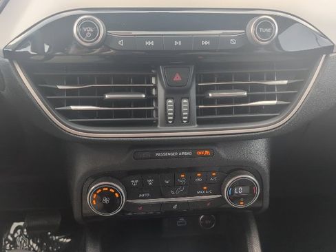 Used 2021 Ford Escape SE w/ Cold Weather Package image 13