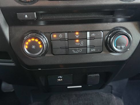 Used 2018 Ford F150 XLT image 12