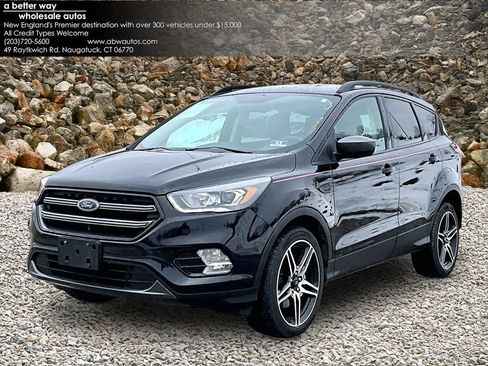 Used 2019 Ford Escape SEL image 1