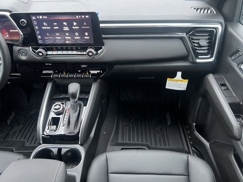 New 2026 GMC Canyon Elevation w/ Convenience Package image 32