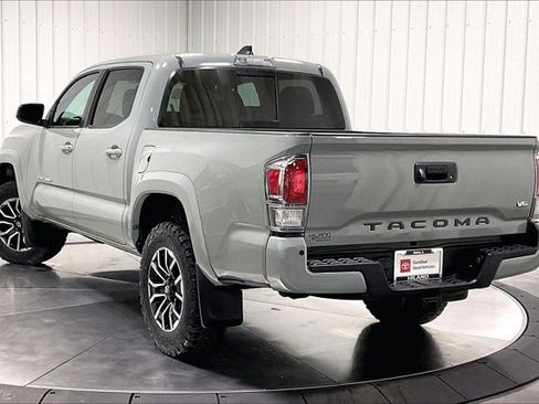 Certified 2022 Toyota Tacoma 4x4 Double Cab image 12