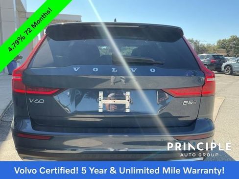 Certified 2025 Volvo V60 B5 Cross Country Plus image 9