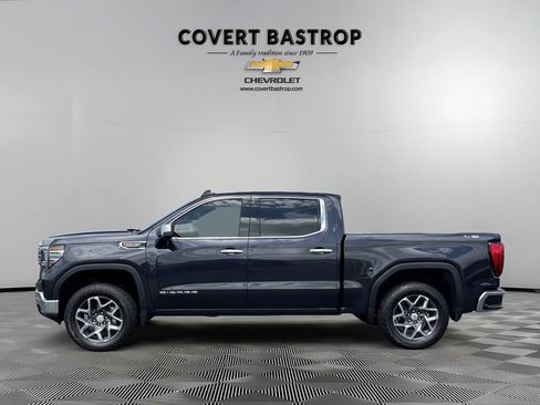 Used 2025 GMC Sierra 1500 SLT w/ SLT Convenience Package AWD/4WD image 3