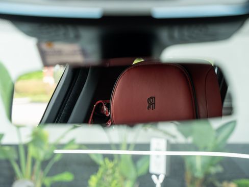 Certified 2023 Rolls-Royce Cullinan image 28