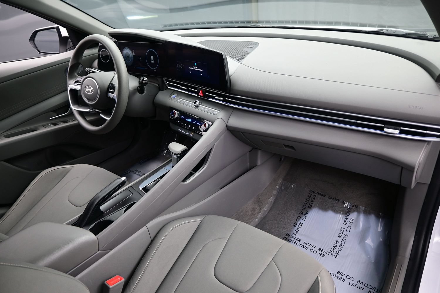 Certified 2024 Hyundai Elantra SEL FWD image 14