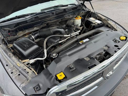 Used 2014 RAM 1500 ST w/ SXT Appearance Group AWD/4WD image 23