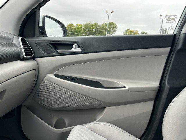 Used 2021 Hyundai Tucson SE FWD image 39