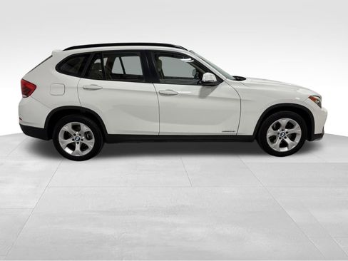Used 2015 BMW X1 sDrive28i image 4