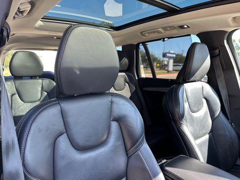 Certified 2022 Volvo XC90 T6 Inscription w/ Climate Package image 11