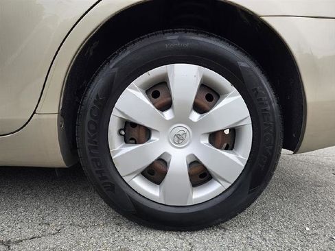 Used 2007 Toyota Camry XLE FWD image 15