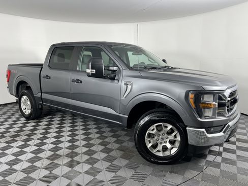 Used 2023 Ford F150 XLT image 4