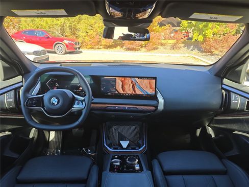 Certified 2025 BMW X3 xDrive30i image 19