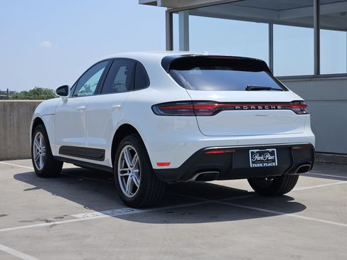 Certified 2026 Porsche Macan AWD/4WD image 3
