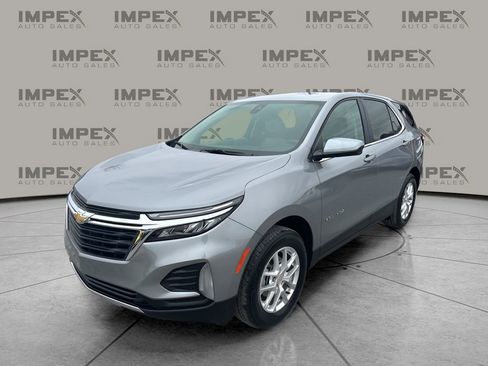 Used 2024 Chevrolet Equinox LT w/ Driver Convenience Package image 1