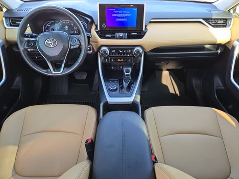Used 2023 Toyota RAV4 XLE Premium image 17