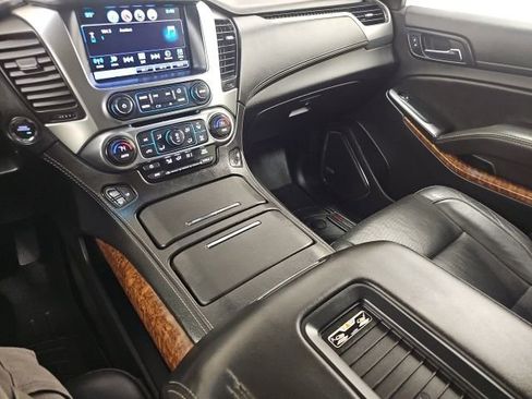 Used 2018 Chevrolet Suburban Premier image 27