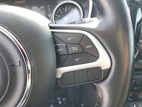 Used 2020 Jeep Compass Latitude image 15