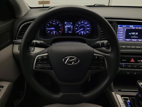 Used 2018 Hyundai Elantra SEL FWD image 22
