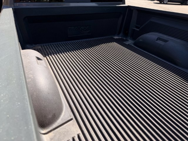 Used 2018 RAM 1500 Classic SLT AWD/4WD image 22